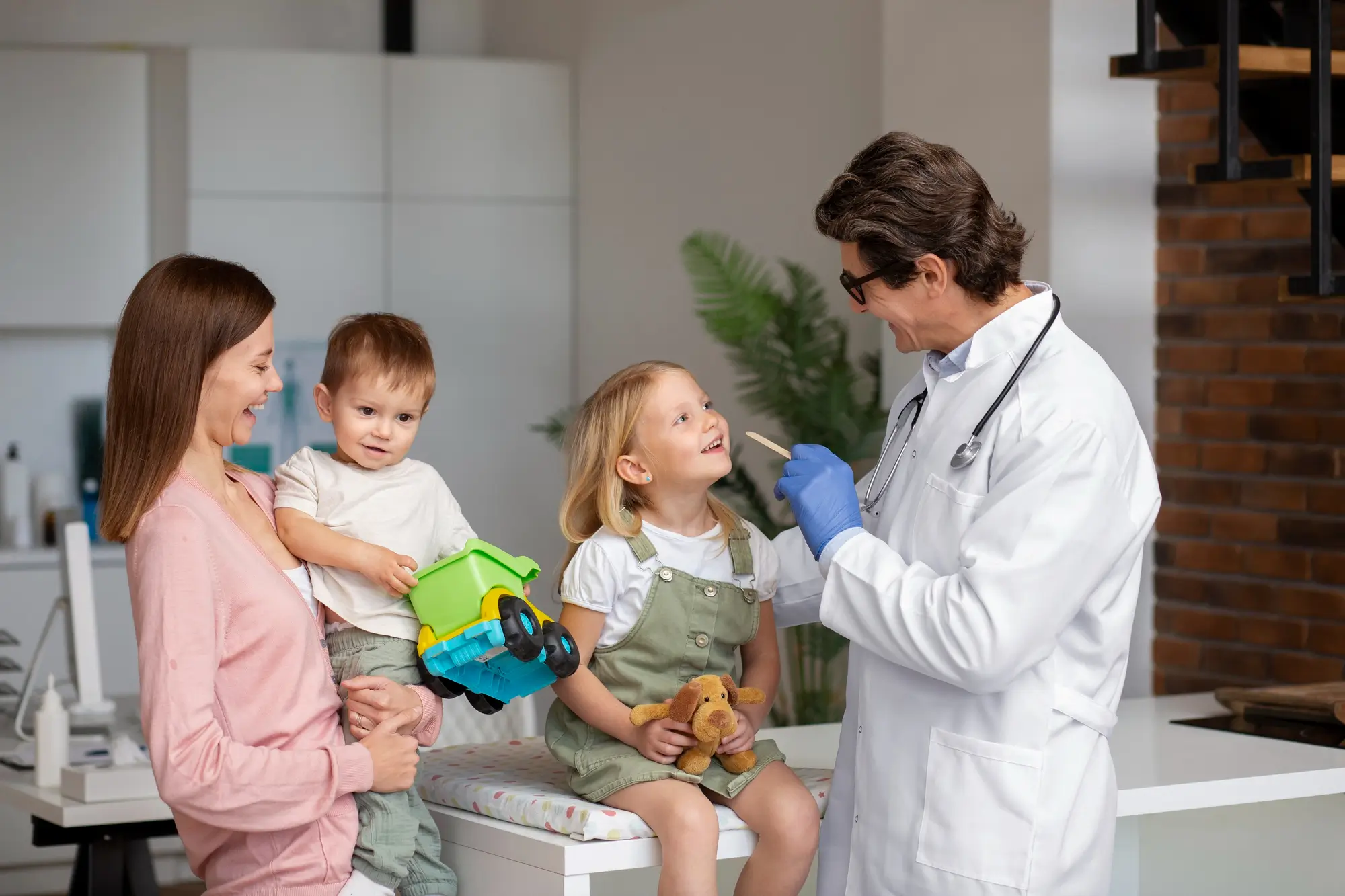 Pediatrician at Home Life Aid
